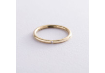 Золотое кольцо с бриллиантом в стиле минимализм