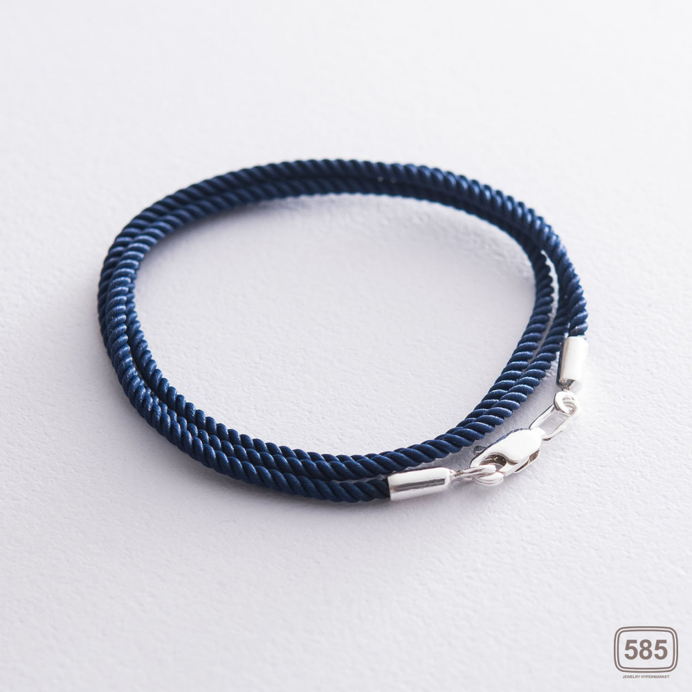 Шелковый синий шнурок с гладкой серебряной застежкой