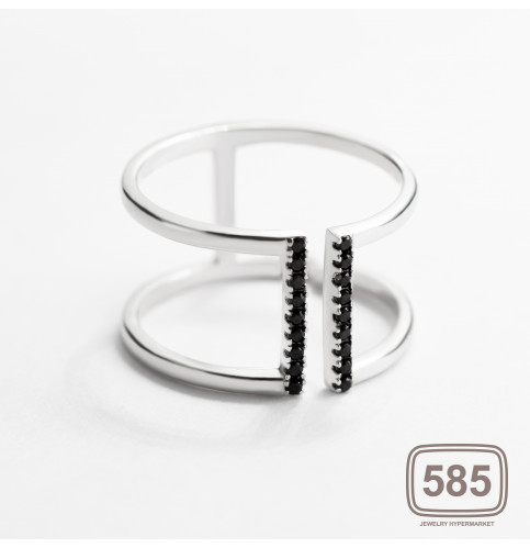 Серебряное кольцо покрытое родием с фианитами
