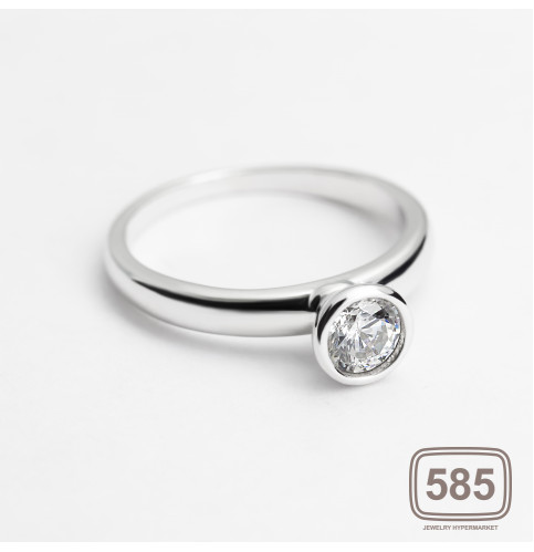 Серебряное кольцо покрытое родием со вставкой Swarovski Zirconia
